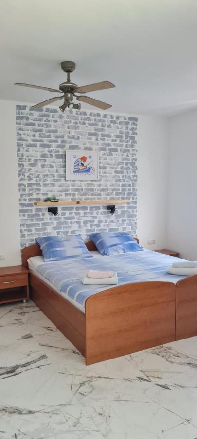 Apartmani Centar Seline Paklenica Экстерьер фото